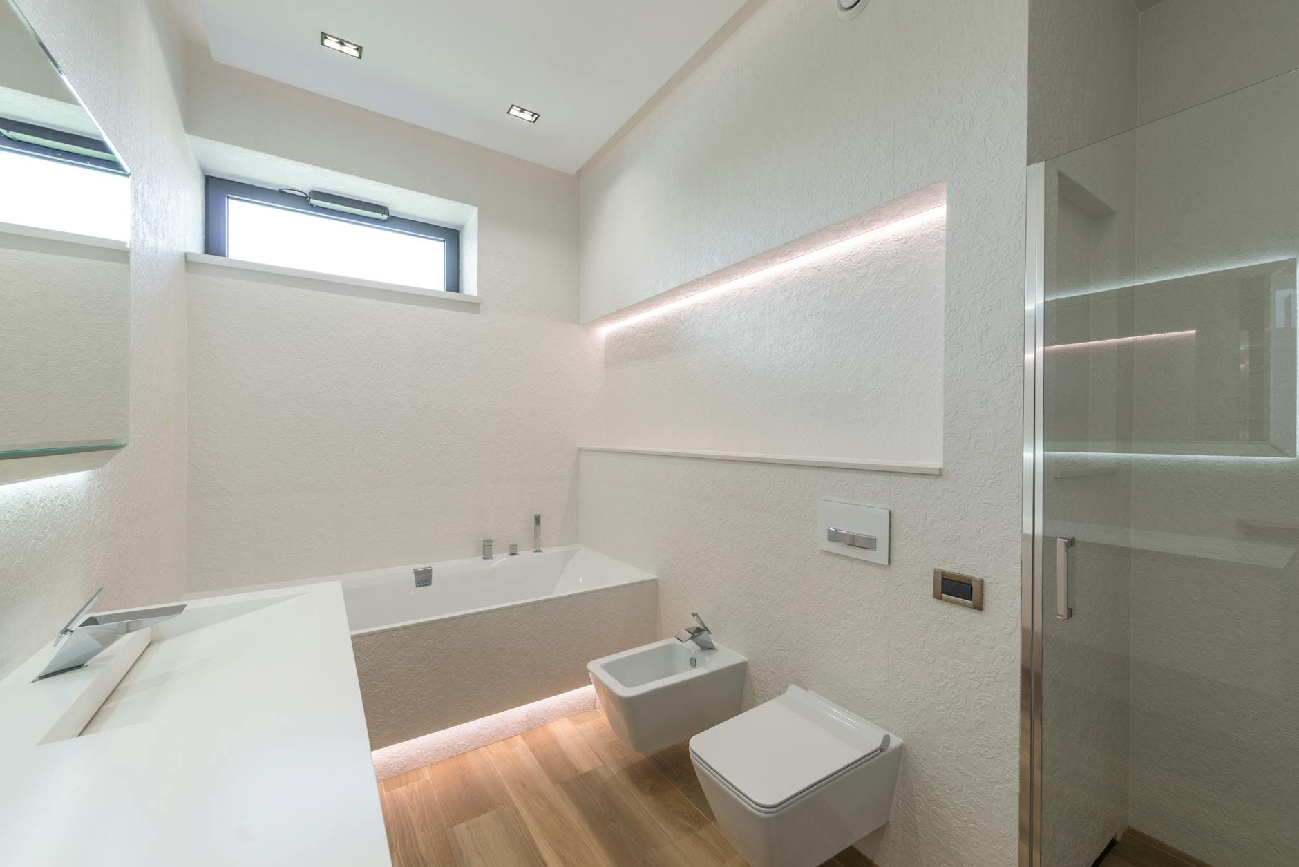 Reformas de Baños en Marbella: Diseño y Estilo