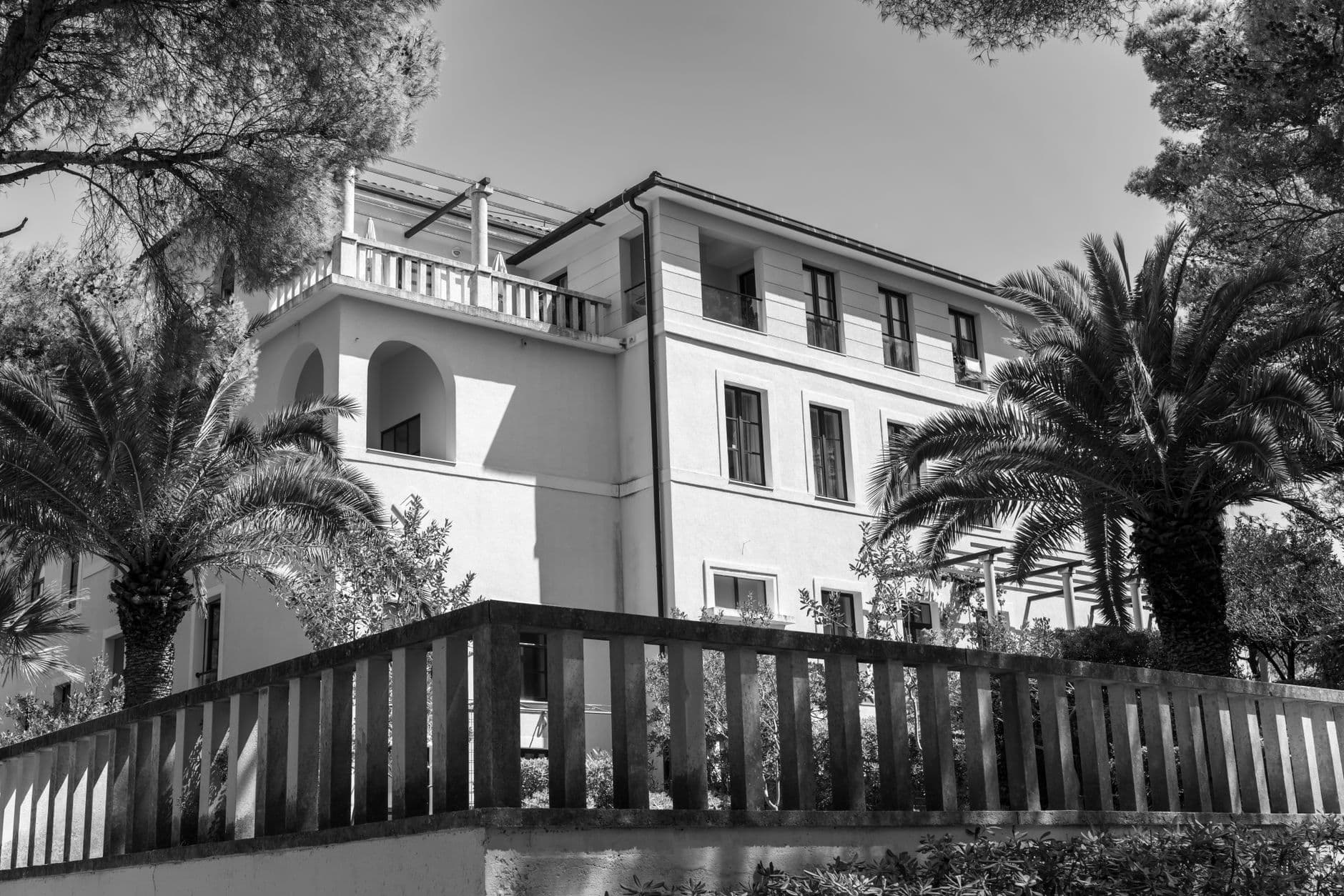 Reformas Premium: Transformando tu Villa en un Hogar de Lujo