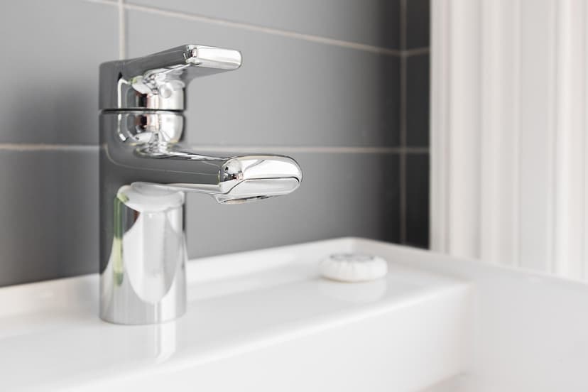 Practical guide to transforming your bathroom into a luxury spa