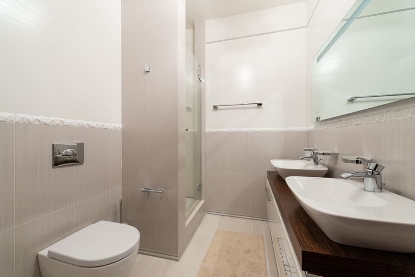 Guía de Reformas de Baños de Lujo en Málaga 2026