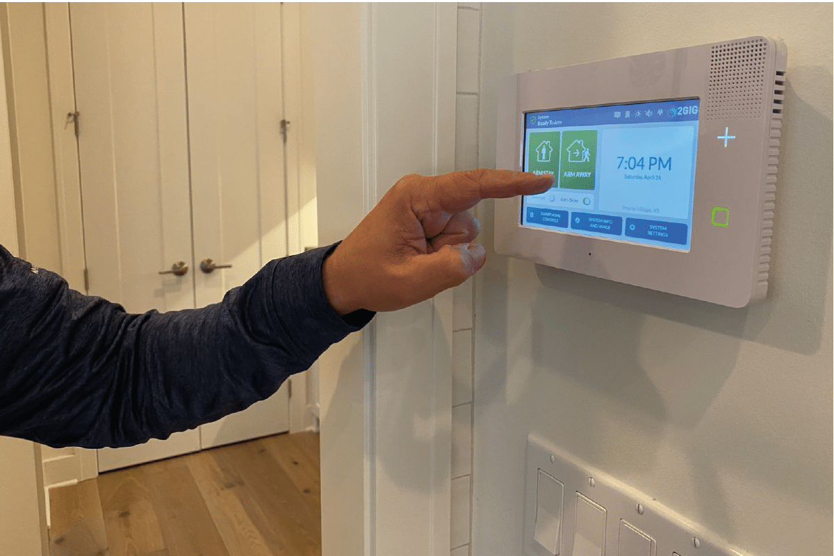 Instalación de sistema de domótica y climatización eficiente realizada por Costa del Sol Reformas en Málaga y Costa del Sol.