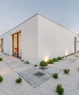 Diseño y reforma de cocina y baño en vivienda moderna realizada por Costa del Sol Reformas en Málaga, Mijas, Fuengirola y Benalmádena